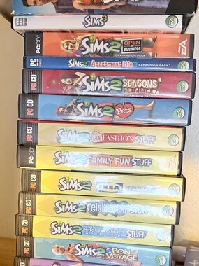 16 PC CDs SIMS Collection